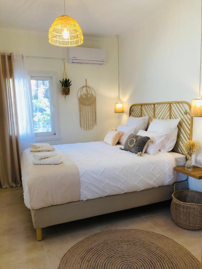 La Maisonette House In The Heart Of Liapades Close To Rovinia Beach & Paleokastritsa Exteriör bild