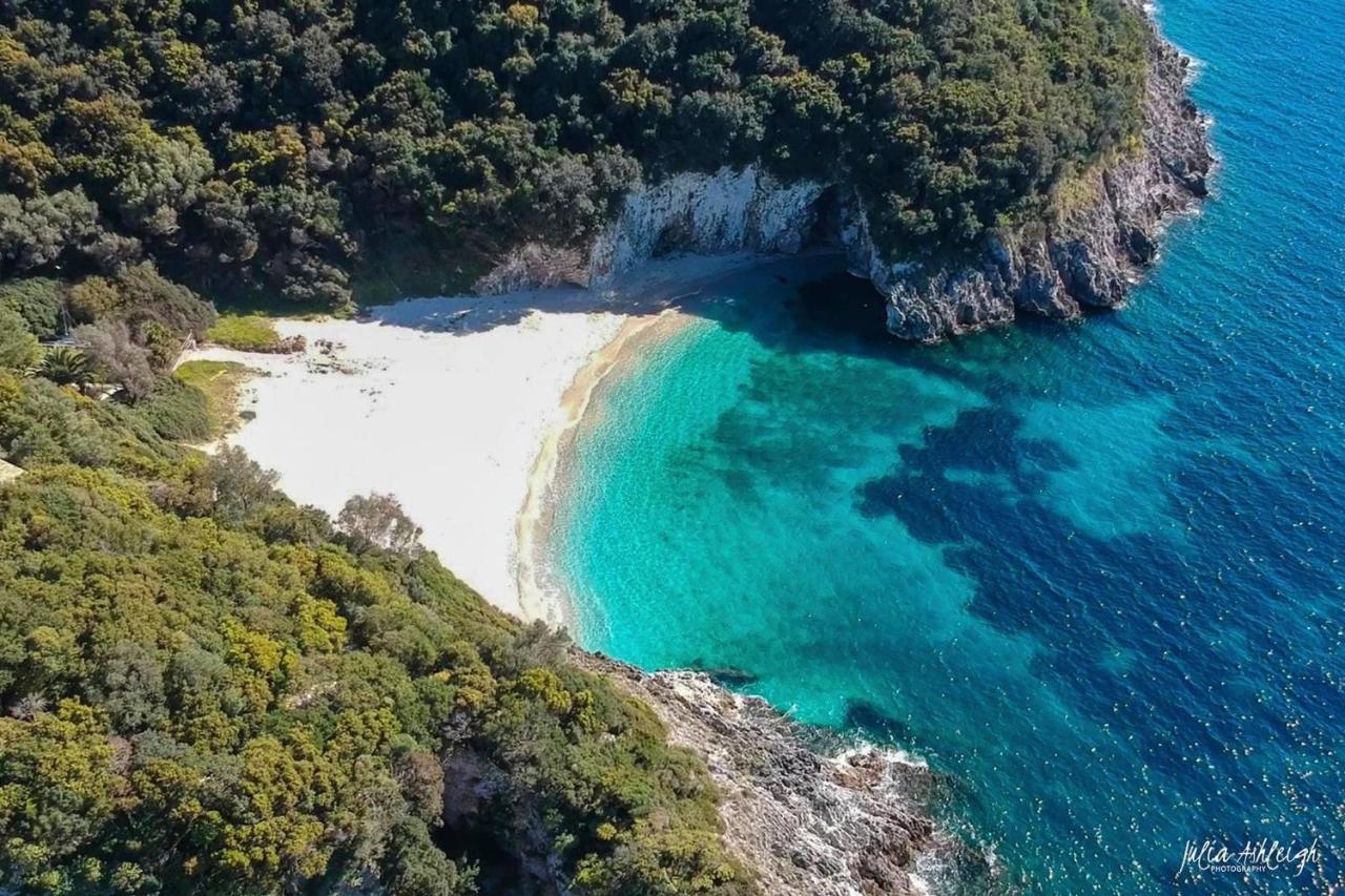 La Maisonette House In The Heart Of Liapades Close To Rovinia Beach & Paleokastritsa Exteriör bild
